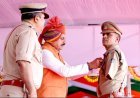 मुख्यमंत्री डॉ. यादव ने पुलिस और होमगार्ड के अधिकारियों-कर्मचारियों को राष्ट्रपति द्वारा प्रदत्त पदक किए प्रदान